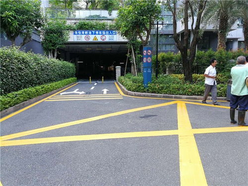 深圳宝安区道路划线施工队伍 经验丰富的施工队伍 一般划线按平方计